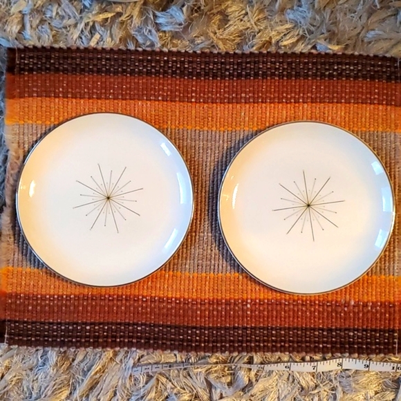Vintage Set of 4 Homer Laughlin Modern star plates - Picture 4 of 10
